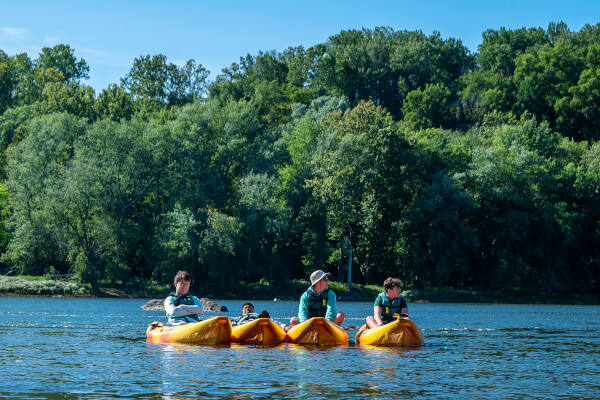 Kayak Renters lined up on the Shenandoah - River and Trail Outfitters